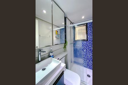 Apartamento à venda com 70m², 3 quartos e 2 vagas Apartamento à venda com 70m², 3 quartos e 2 vagasBanheiro social