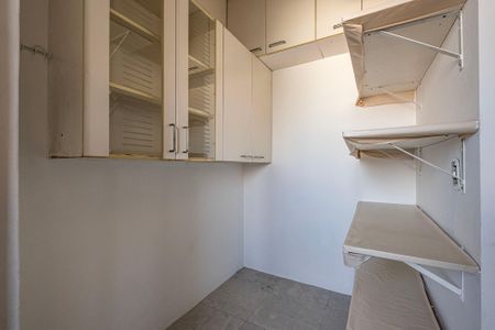 Apartamento para alugar com 131m², 3 quartos e 1 vaga Apartamento para alugar com 131m², 3 quartos e 1 vagaÁrea de Serviço - Quarto