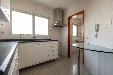 Apartamento para alugar com 131m², 3 quartos e 1 vaga Apartamento para alugar com 131m², 3 quartos e 1 vagaCozinha