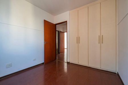 Apartamento para alugar com 131m², 3 quartos e 1 vaga Apartamento para alugar com 131m², 3 quartos e 1 vagaQuarto 2