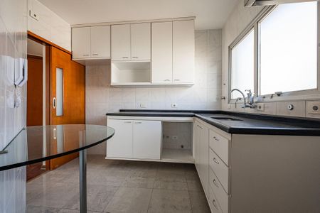 Apartamento para alugar com 131m², 3 quartos e 1 vaga Apartamento para alugar com 131m², 3 quartos e 1 vagaCozinha