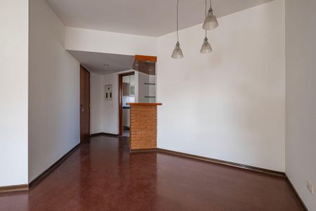 Apartamento para alugar com 131m², 3 quartos e 1 vaga Apartamento para alugar com 131m², 3 quartos e 1 vagaSala