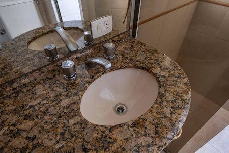 Apartamento para alugar com 131m², 3 quartos e 1 vaga Apartamento para alugar com 131m², 3 quartos e 1 vagaBanheiro