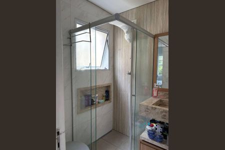 Casa à venda com 4 quartos, 180m² em Jardim Lucia, São Paulo