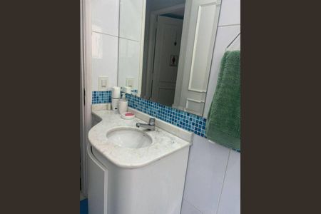 Casa à venda com 4 quartos, 180m² em Jardim Lucia, São Paulo