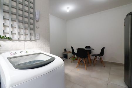 Apartamento à venda com 29m², 1 quarto e sem vagaSala/Cozinha e Área de Serviço