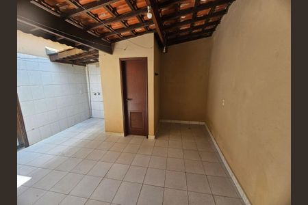 Casa à venda com 125m², 3 quartos e 2 vagasÁrea externa
