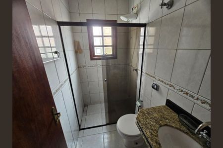 Casa à venda com 125m², 3 quartos e 2 vagasBanheiro