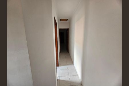 Casa à venda com 125m², 3 quartos e 2 vagasCorredor
