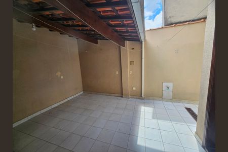 Casa à venda com 125m², 3 quartos e 2 vagasÁrea externa