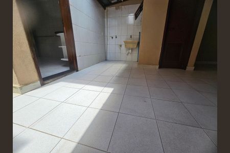 Casa à venda com 125m², 3 quartos e 2 vagasÁrea externa