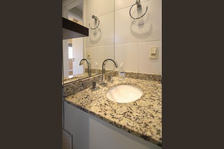 Apartamento à venda com 86m², 3 quartos e 2 vagas Apartamento à venda com 86m², 3 quartos e 2 vagasBanheiro