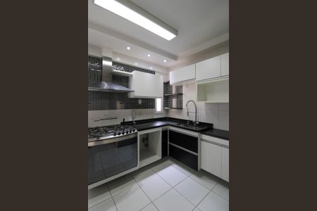Apartamento à venda com 86m², 3 quartos e 2 vagas Apartamento à venda com 86m², 3 quartos e 2 vagasCozinha