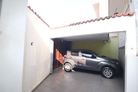 Casa à venda com 107m², 3 quartos e 2 vagasGaragem