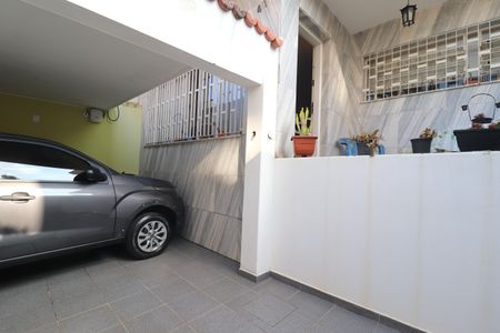 Casa à venda com 107m², 3 quartos e 2 vagasGaragem