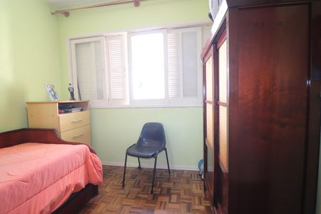 Casa à venda com 107m², 3 quartos e 2 vagasQuarto 3