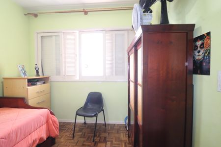 Casa à venda com 107m², 3 quartos e 2 vagasQuarto 3