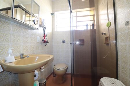 Casa à venda com 107m², 3 quartos e 2 vagasBanheiro 1