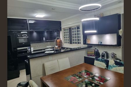 Casa à venda com 3 quartos, 240m² em Agapeama, Jundiaí