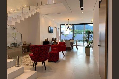 Casa à venda com 4 quartos, 265m² em Jardim Samambaia, Jundiaí