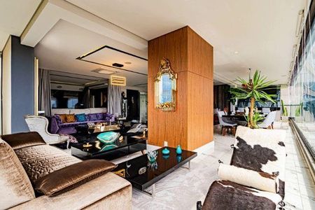 Apartamento à venda com 344m², 3 quartos e 4 vagas
