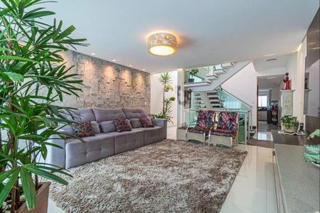 Casa à venda com 3 quartos, 195m² em Centro, Santo André