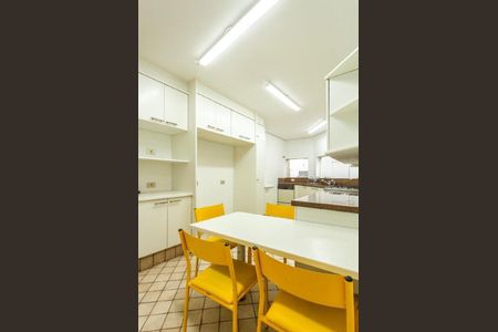 Casa à venda com 750m², 4 quartos e 6 vagas