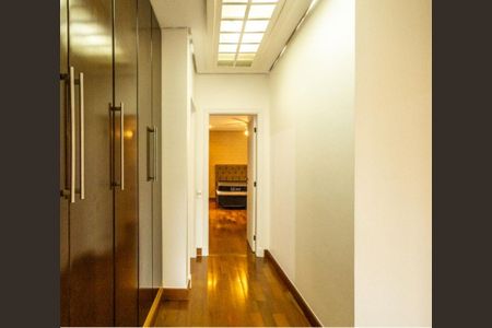 Casa à venda com 750m², 4 quartos e 6 vagas
