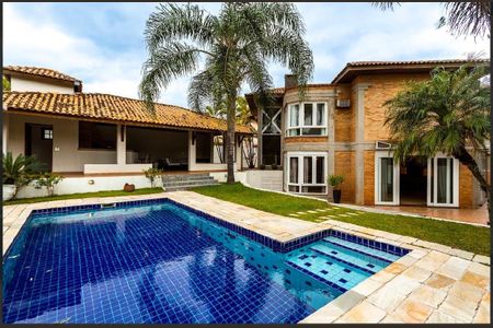 Casa à venda com 750m², 4 quartos e 6 vagas