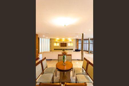 Casa à venda com 750m², 4 quartos e 6 vagas