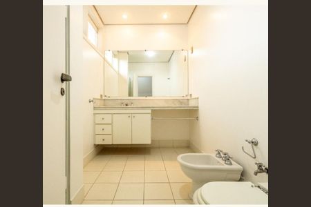 Casa à venda com 750m², 4 quartos e 6 vagas