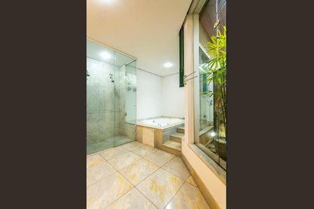 Casa à venda com 750m², 4 quartos e 6 vagas