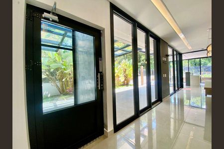 Casa à venda com 283m², 3 quartos e 4 vagas