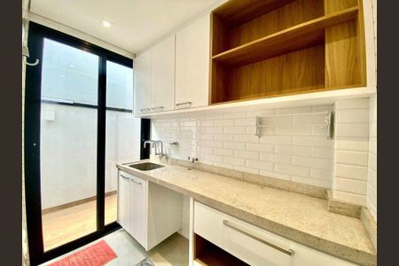 Casa à venda com 283m², 3 quartos e 4 vagas