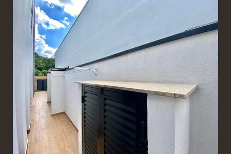 Casa à venda com 283m², 3 quartos e 4 vagas