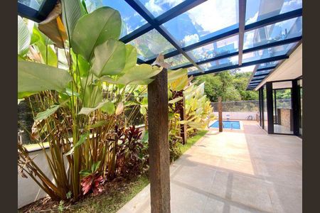 Casa à venda com 283m², 3 quartos e 4 vagas