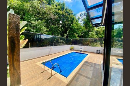 Casa à venda com 283m², 3 quartos e 4 vagas