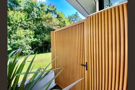 Casa à venda com 283m², 3 quartos e 4 vagas