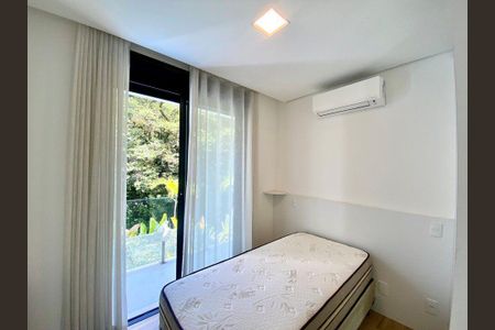 Casa à venda com 283m², 3 quartos e 4 vagas