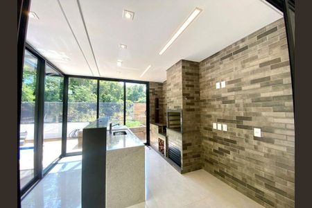 Casa à venda com 283m², 3 quartos e 4 vagas