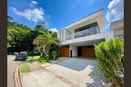 Casa à venda com 283m², 3 quartos e 4 vagas