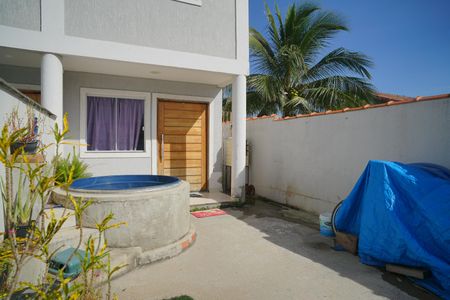 Casa de condomínio para alugar com 300m², 2 quartos e 1 vagaQuintal