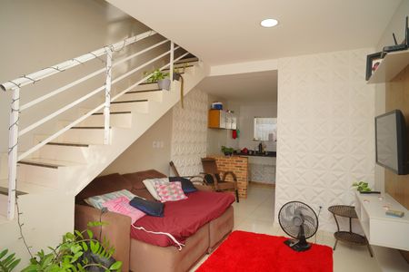 Sala de casa de condomínio para alugar com 2 quartos, 300m² em Jardim Atlântico Leste, Maricá