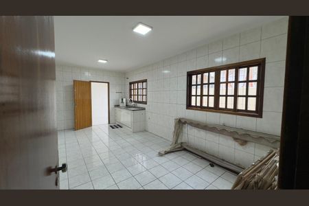Casa à venda com 150m², 3 quartos e 5 vagas