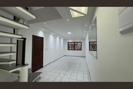 Casa à venda com 150m², 3 quartos e 5 vagas