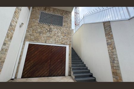 Casa à venda com 150m², 3 quartos e 5 vagas