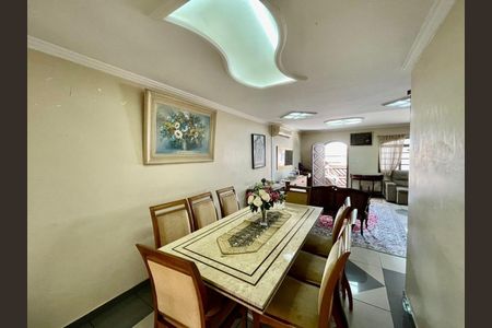 Casa à venda com 3 quartos, 210m² em Olímpico, São Caetano do Sul