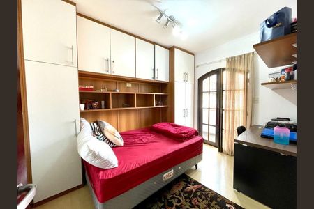 Casa à venda com 3 quartos, 210m² em Olímpico, São Caetano do Sul