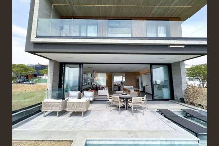 Casa à venda com 541m², 4 quartos e 6 vagas