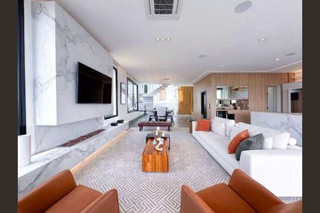 Casa à venda com 541m², 4 quartos e 6 vagas